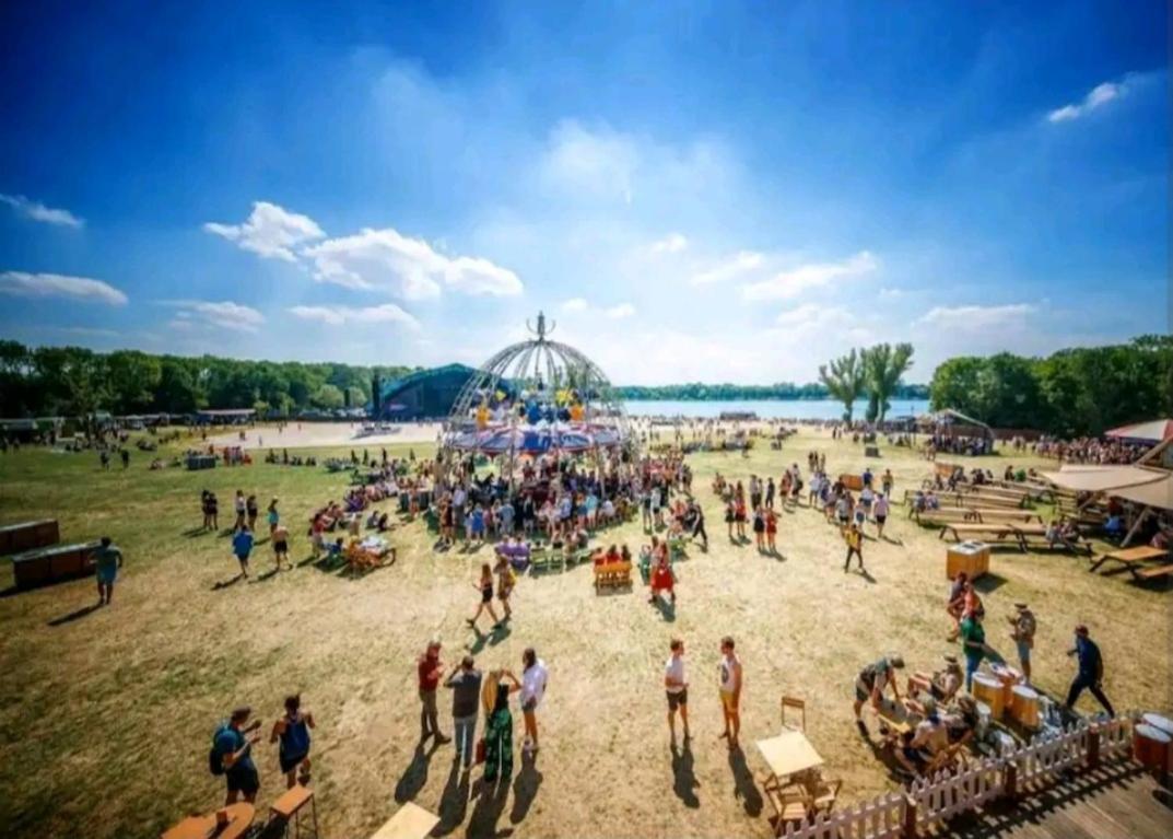 Bohemian Wellness Met Hottub & Sauna Ewijk Dış mekan fotoğraf